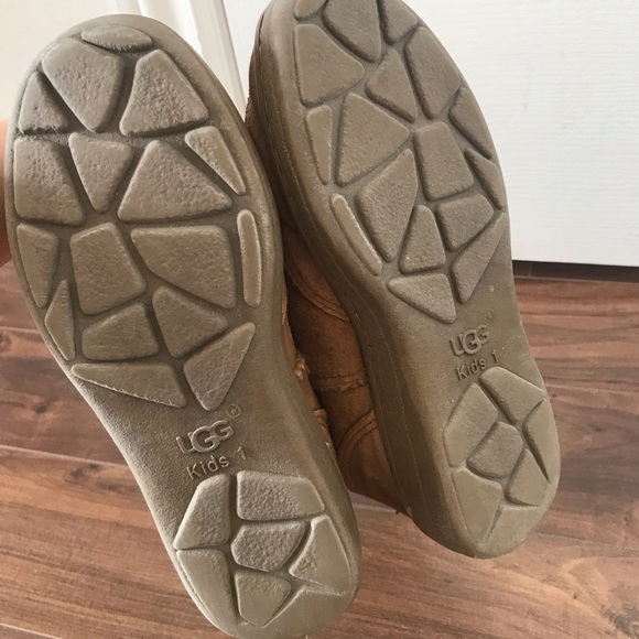 VGUC condition UGG kids boys girls children boots - Picture 3 of 5